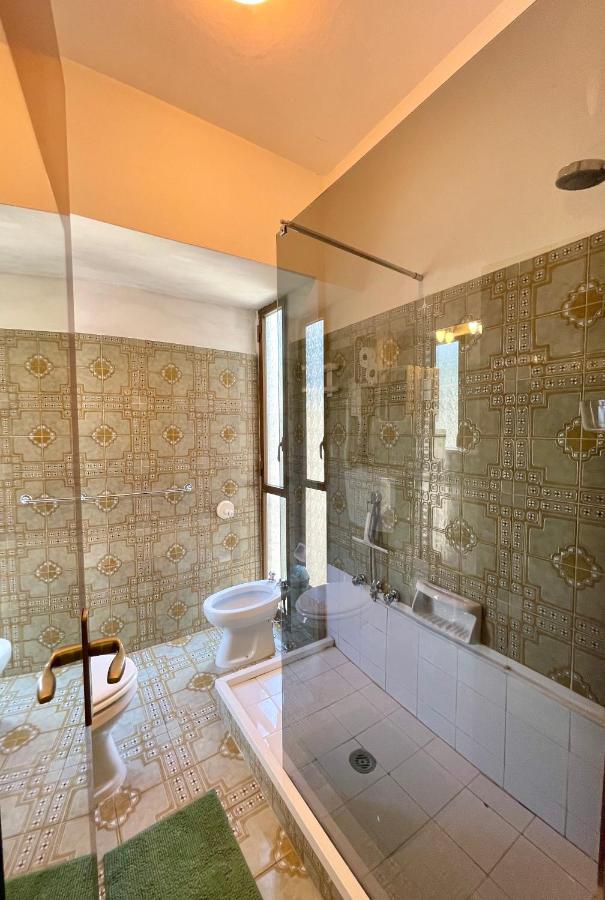 Apartament La Terrazza Del Pino Torre del Lago Puccini Zewnętrze zdjęcie